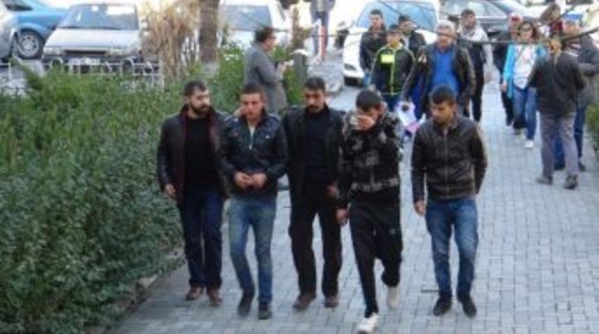 Uşak&rsquo;ta Fabrika Muhasebecisine Silahlı Saldırı