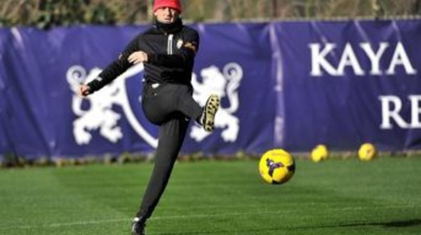 Galatasaray, İkinci Yarı Hazırlıklarını S&uuml;rd&uuml;r&uuml;yor