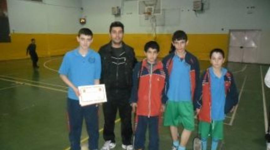 Badminton Eğitimi Derece Getirdi