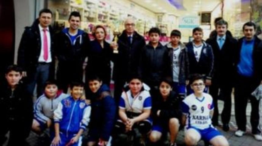 Voleybol&rsquo;da Zonguldak Şampiyonu Ereğli&rsquo;den