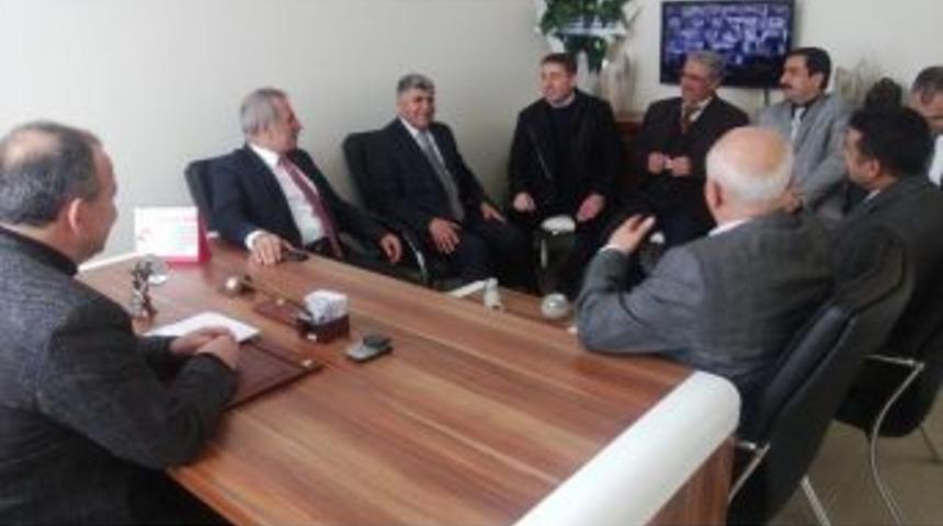 Milletvekili Şahin, İlim Yayma Cemiyeti&rsquo;ni Ziyaret Etti