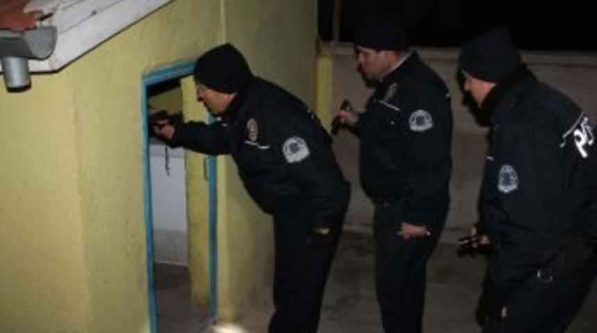 3 Saniyede Soygun Yapan &Ccedil;eteye Baskın: 22 G&ouml;zaltı