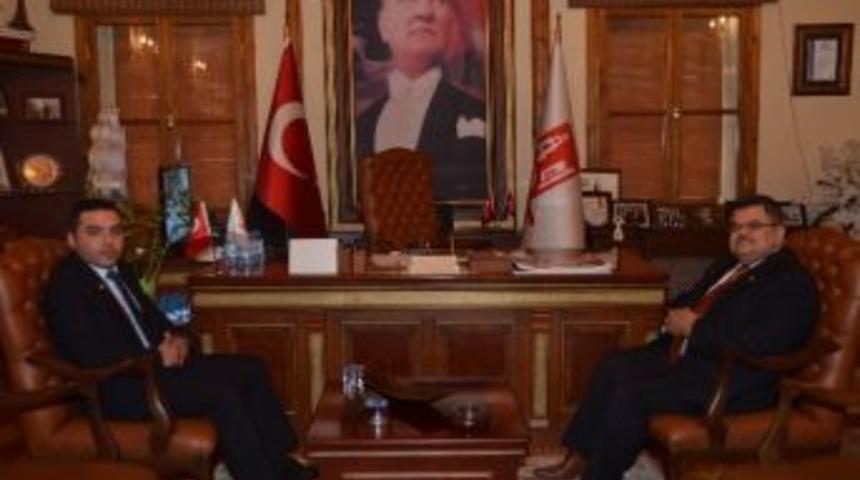 Kaymakam Kayka&ccedil;'tan Belediye Başkanı Yağcı'ya Ziyaret