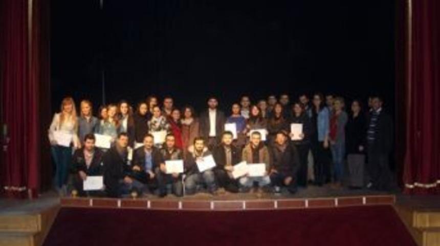 Avrupa Fırsatı Yakalayan Gen&ccedil;ler Sertifikalarını Aldı