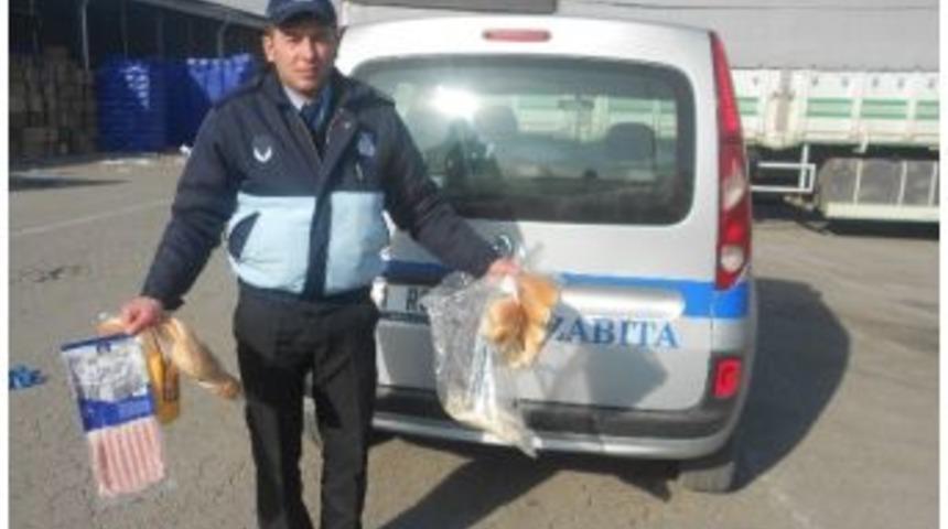 İzmit&rsquo;te Zabıta Boş Durmuyor