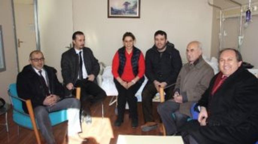 Dagc&rsquo;den Hastanede Yatan Gazeteciler G&uuml;neş Ve Nehri&rsquo;ye Ziyaret