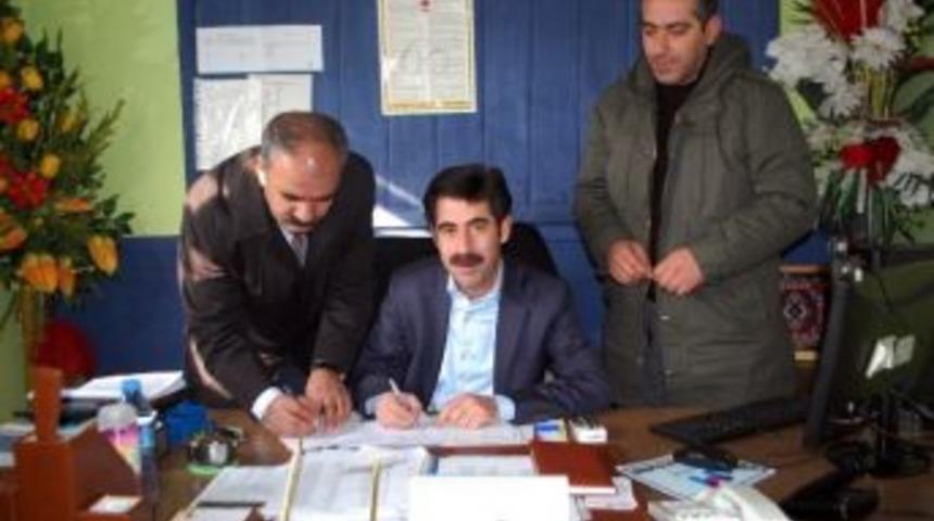 Belediye &Ccedil;alışanına Nevruz Yardımı