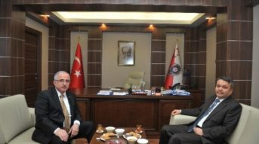 Vali Tuna&rsquo;dan İl Emniyet M&uuml;d&uuml;r&uuml; Şahin&rsquo;e Hayırlı Olsun Ziyareti