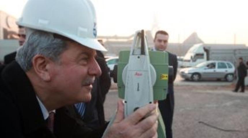 Başkan Karaosmanoğlu Aşıroğlu Kavşağı&rsquo;nda İncelemelerde Bulundu