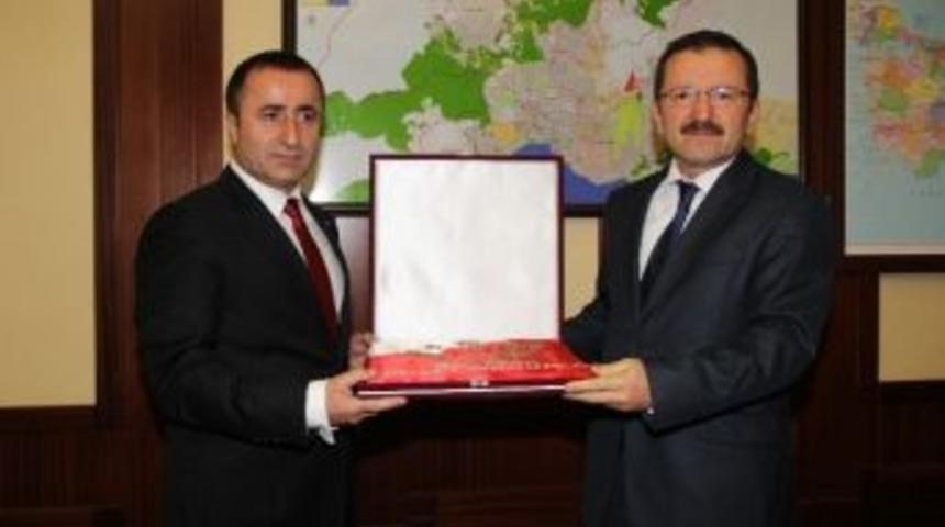 Antalya İl Emniyet M&uuml;d&uuml;rl&uuml;ğ&uuml;nde Devir Teslim T&ouml;reni