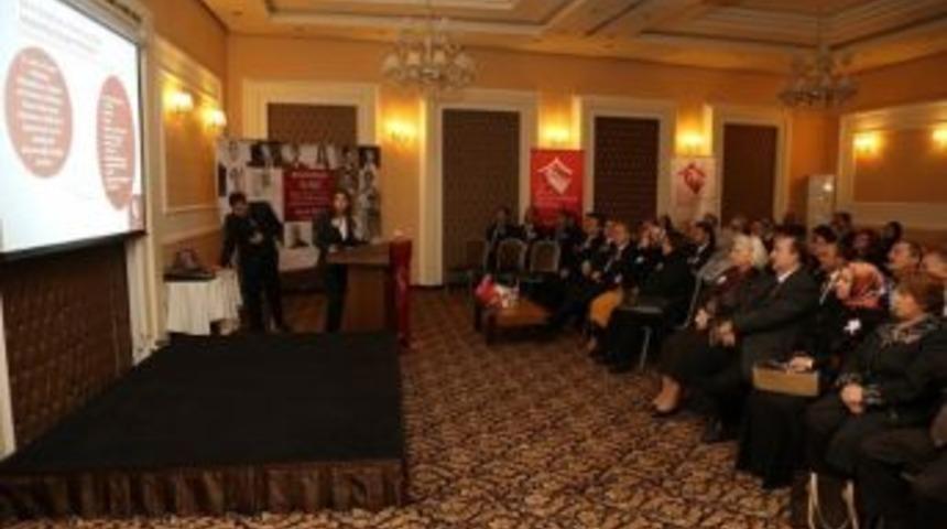 Kadınlar İ&ccedil;in Mesleki Eğitim Projesinin Tanıtımı Yapıldı
