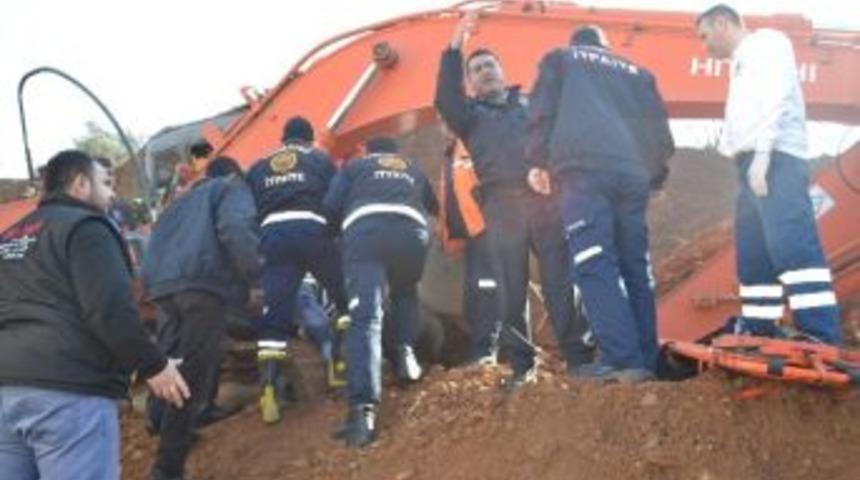 İş Makinesinin Altında Kaldı