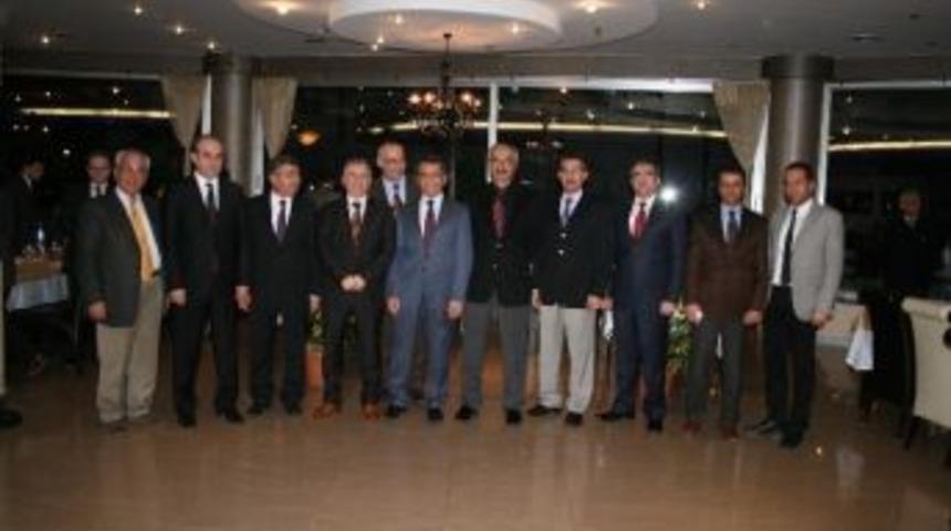 Niğde Emniyet M&uuml;d&uuml;r&uuml;ne Veda Yemeği