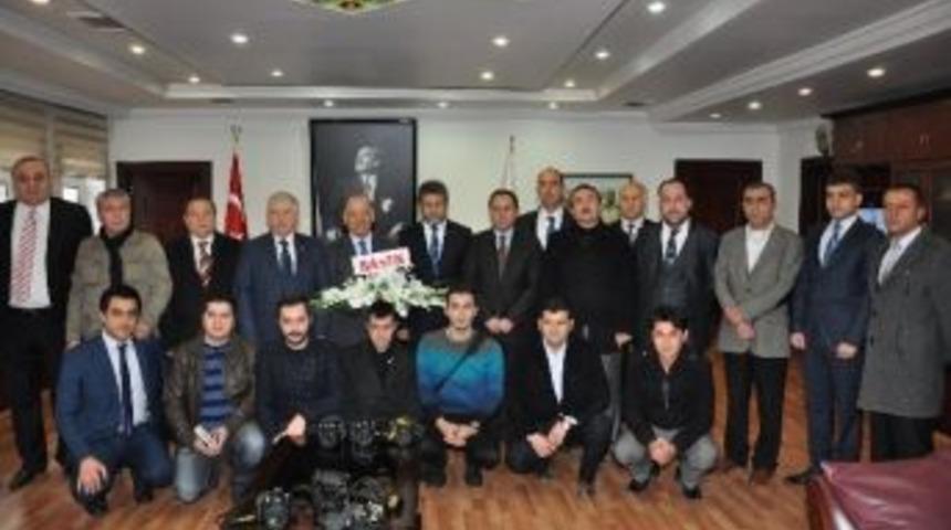 Gazetecilerden Vali Kolat&rsquo;a Ziyaret