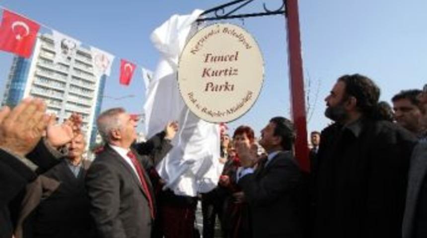 Tuncel Kurtiz'in Adı Karşıyaka'da Yaşayacak
