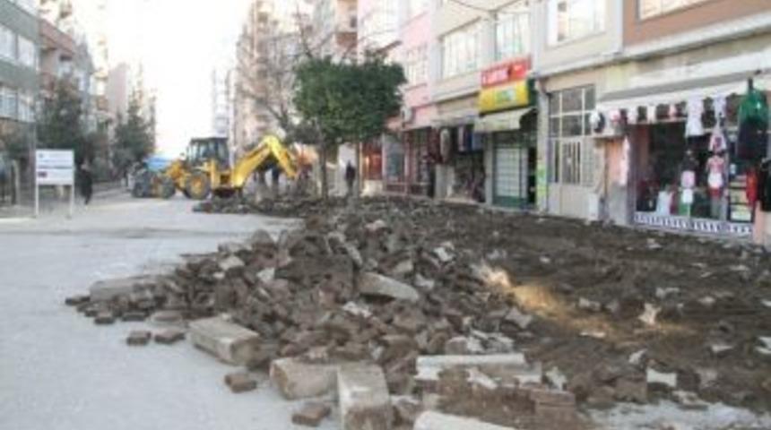 İlkadım&rsquo;da Yol-kaldırım &Ccedil;alışması