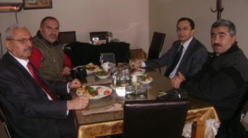 Kaymakam Soğukpınar, Gazeteciler G&uuml;n&uuml;&rsquo;n&uuml; Kutladı