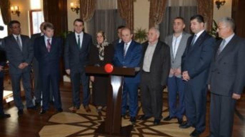 24 Derslikli Mesude-erol Memioğlu Ortaokulu İ&ccedil;in Protokol İmzalandı