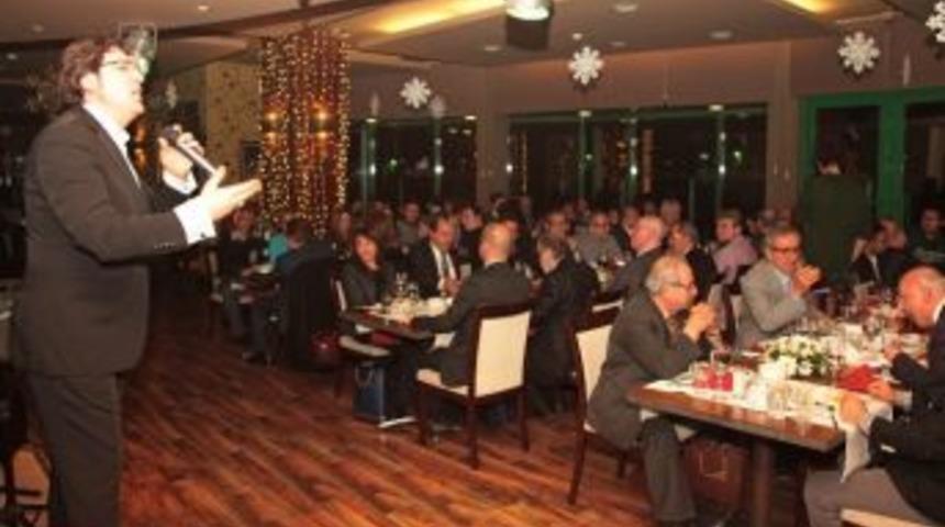 B&uuml;y&uuml;kerşen'den Gazetecilere Yemek