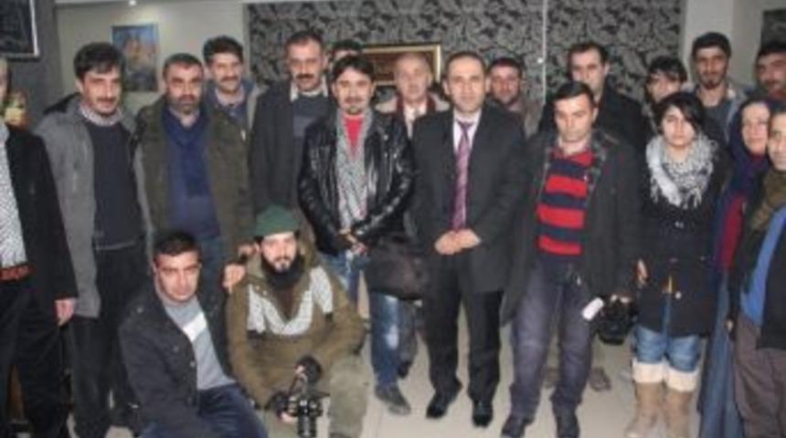 Bdp&rsquo;den Gazetecilere Akşam Yemeği