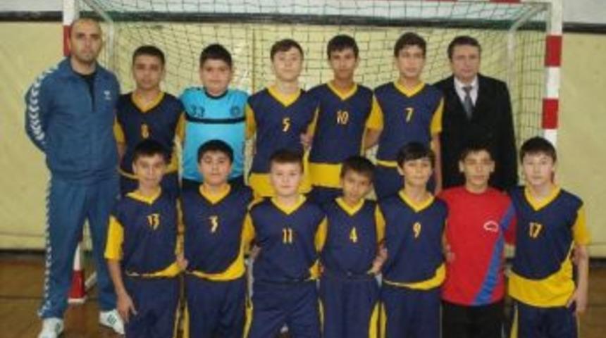 Karapınar Abdullah G&uuml;pg&uuml;poğlu Ortaokulu Finalde
