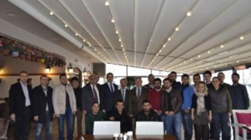 Akın, &ldquo;her Zaman Gazetecilerimizin Yanındayız&rdquo;