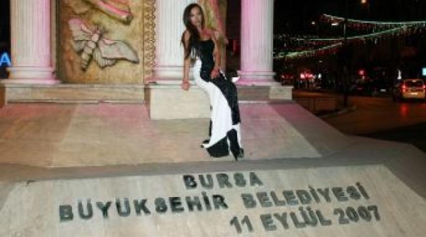 Bursa Sokakları Podyum Oldu