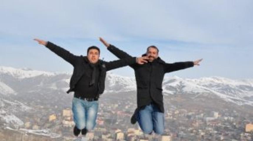 Bunlarda U&ccedil;an Gazeteciler