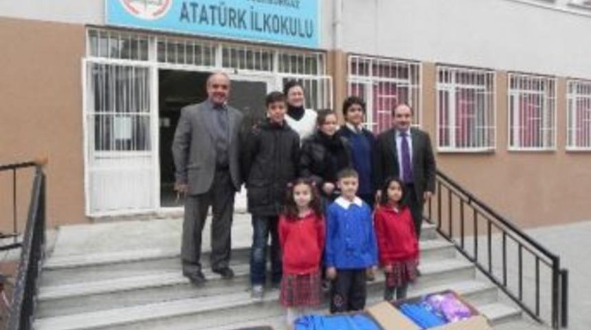 Minik &Ouml;ğrenciler Giymedikleri &Ouml;nl&uuml;klerini Kastamonu'ya G&ouml;nderdi