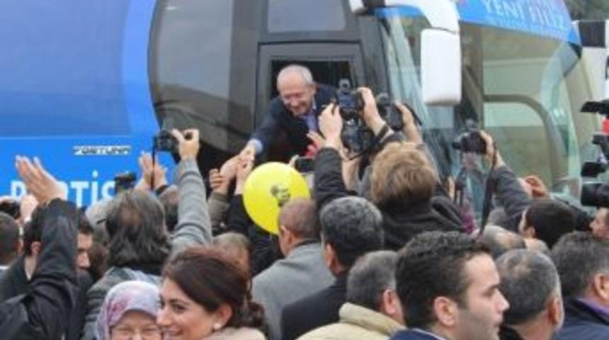 Kılı&ccedil;daroğlu, Sarıg&uuml;l Ve Balbay İzmir Havalimanı'na İniş Yaptı