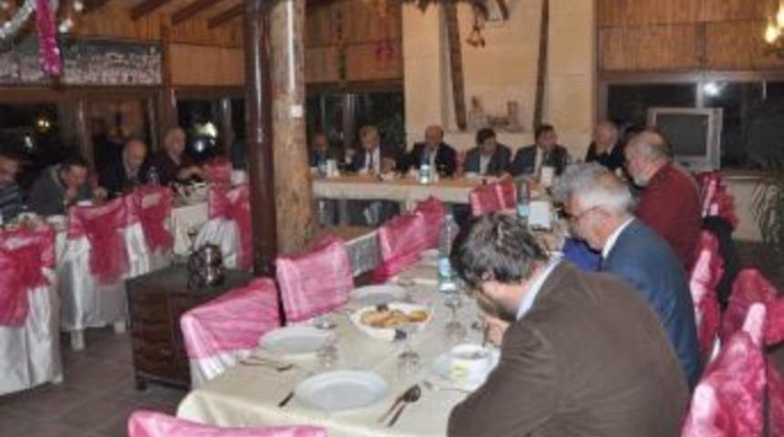 Didim Gazeteciler Cemiyeti Yemekte Buluştu