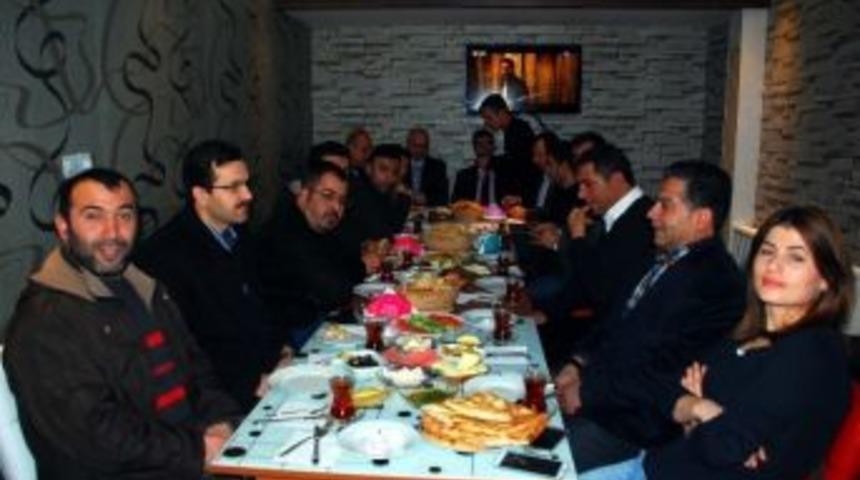 Demokrat Parti 10 Ocak &Ccedil;alışan Gazeteciler G&uuml;n&uuml; Kutladı