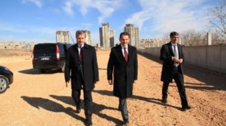 Atalay: &ldquo;başkan Tahmazoğlu&rsquo;nu Başarılı &Ccedil;alışmalarından Dolayı Tebrik Ediyorum&rdquo;