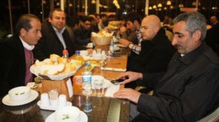 Vgc Gazetecilerin G&uuml;n&uuml;n&uuml; Kutladı