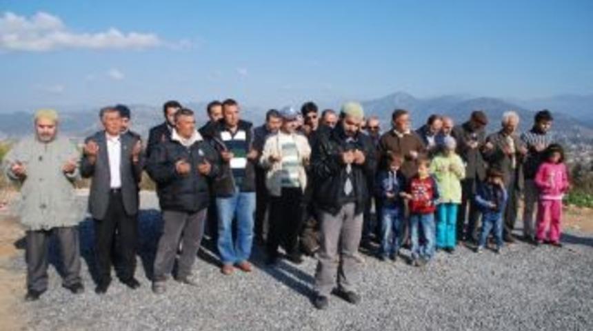 &Uuml;retici Yağmur Duasında