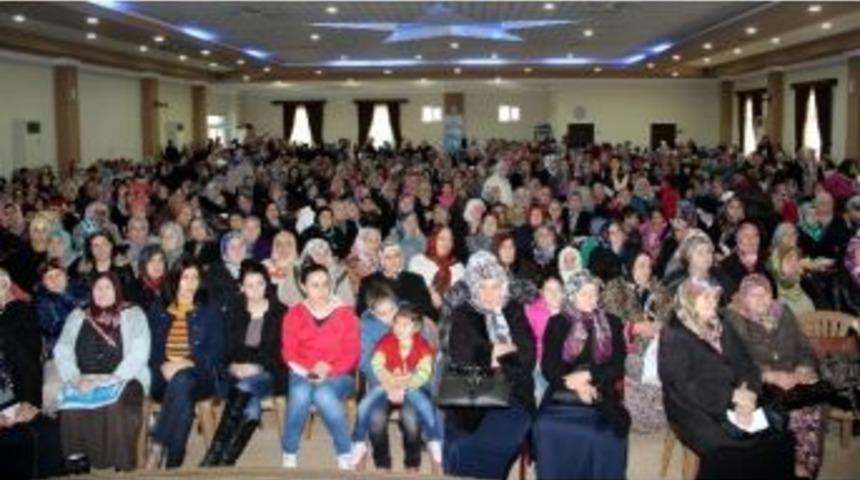 Tekkek&ouml;yl&uuml; Kadınlar Bilgilendirildi