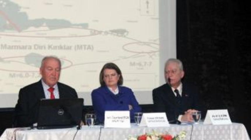 "yalova'nın Zemini &Ccedil;amur"