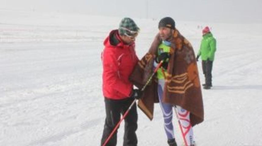 Kayaklı Koşu T&uuml;rkiye Şampiyonası 1. Etap M&uuml;sabakaları Devam Ediyor