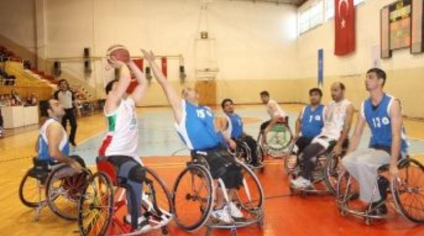 Tekerlekli Sandalye Basketbol S&uuml;per Ligi