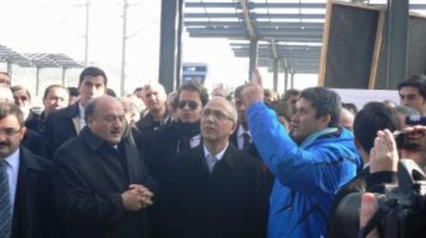 Bakan Elvan, Yht Boz&uuml;y&uuml;k-osmaneli Hattında İnceleme Yaptı