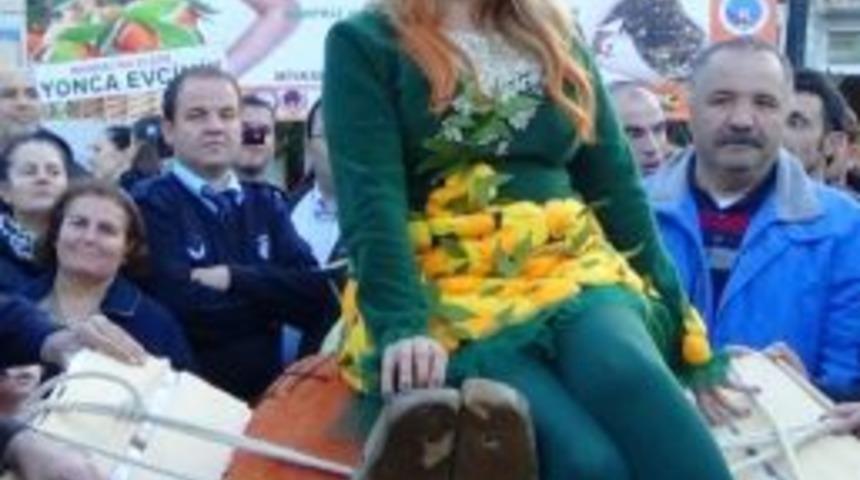 Yonca Evcimik, Deveden &Ouml;nce &Ouml;z&uuml;r Diledi Sonra &Uuml;st&uuml;ne Bindi