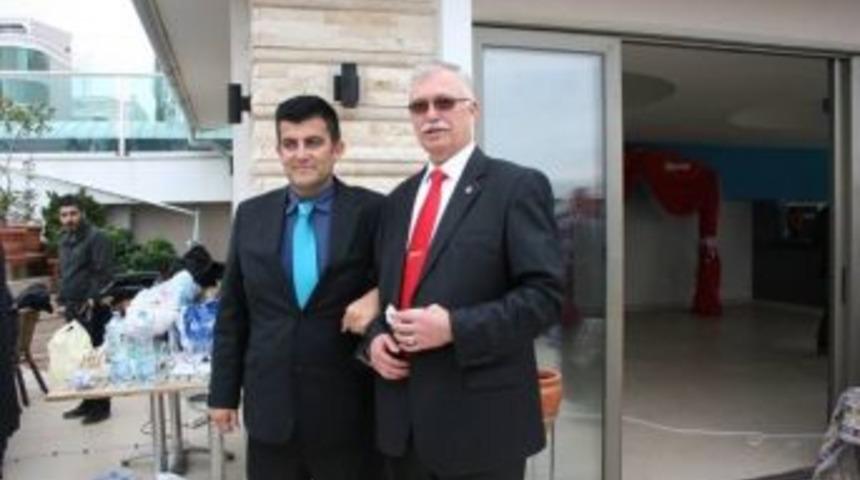 Marmaris Esnaf Ve Sanatkarlar Odası Seçimlerinde Şükrü Ayyıldız Güven Tazeledi