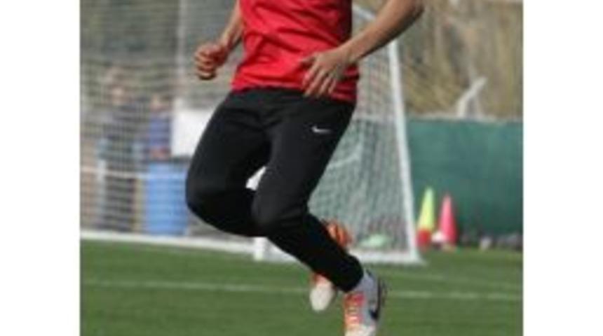 Trabzonspor, İkinci Yarı Hazırlıklarını S&uuml;rd&uuml;r&uuml;yor