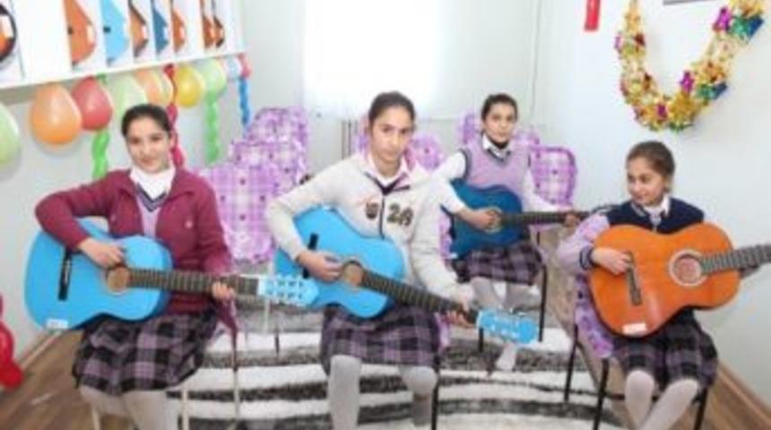 Selim&rsquo;de &ldquo;yurttan Sesler&rdquo; Projesi Hayata Ge&ccedil;irildi