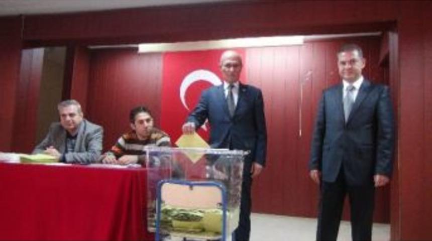 Kızıltepe Şof&ouml;rler Ve Otomobilciler Esnaf Odası Başkanı Şahin G&uuml;ven Tazeledi