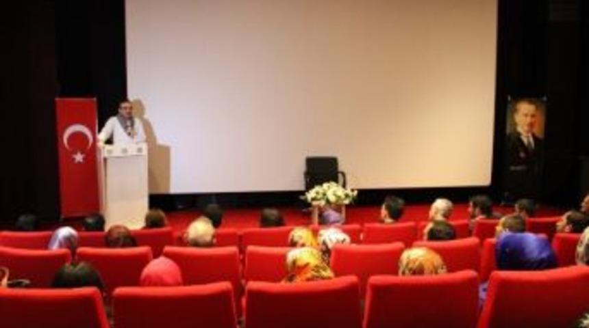 Senai Demirci Kağıthanelilerle Buluştu