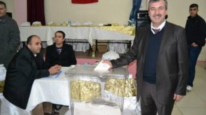 Minib&uuml;s&ccedil;&uuml;ler Odası Başkanı G&uuml;ven Tazeledi