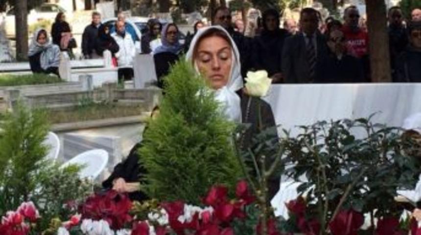 Aslı Nemutlu Mezarı Başında Anıldı