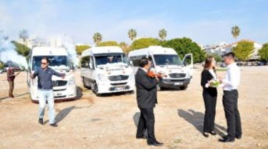 Servis Şof&ouml;r&uuml;nden İlgin&ccedil; Evlenme Teklifi