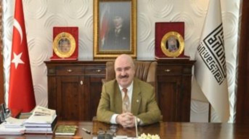 Rekt&ouml;r Omay&rsquo;dan Mevlid Kandili Mesajı